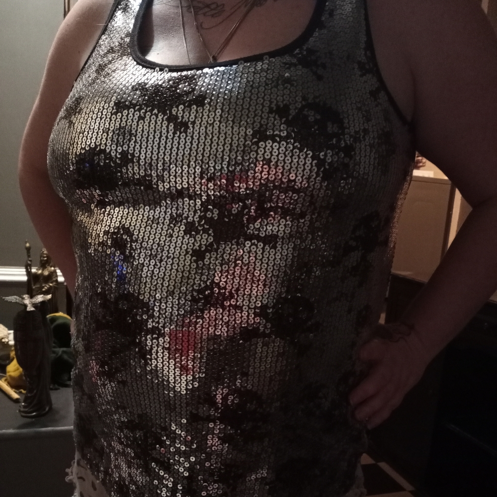 Tank top from hot topic xl